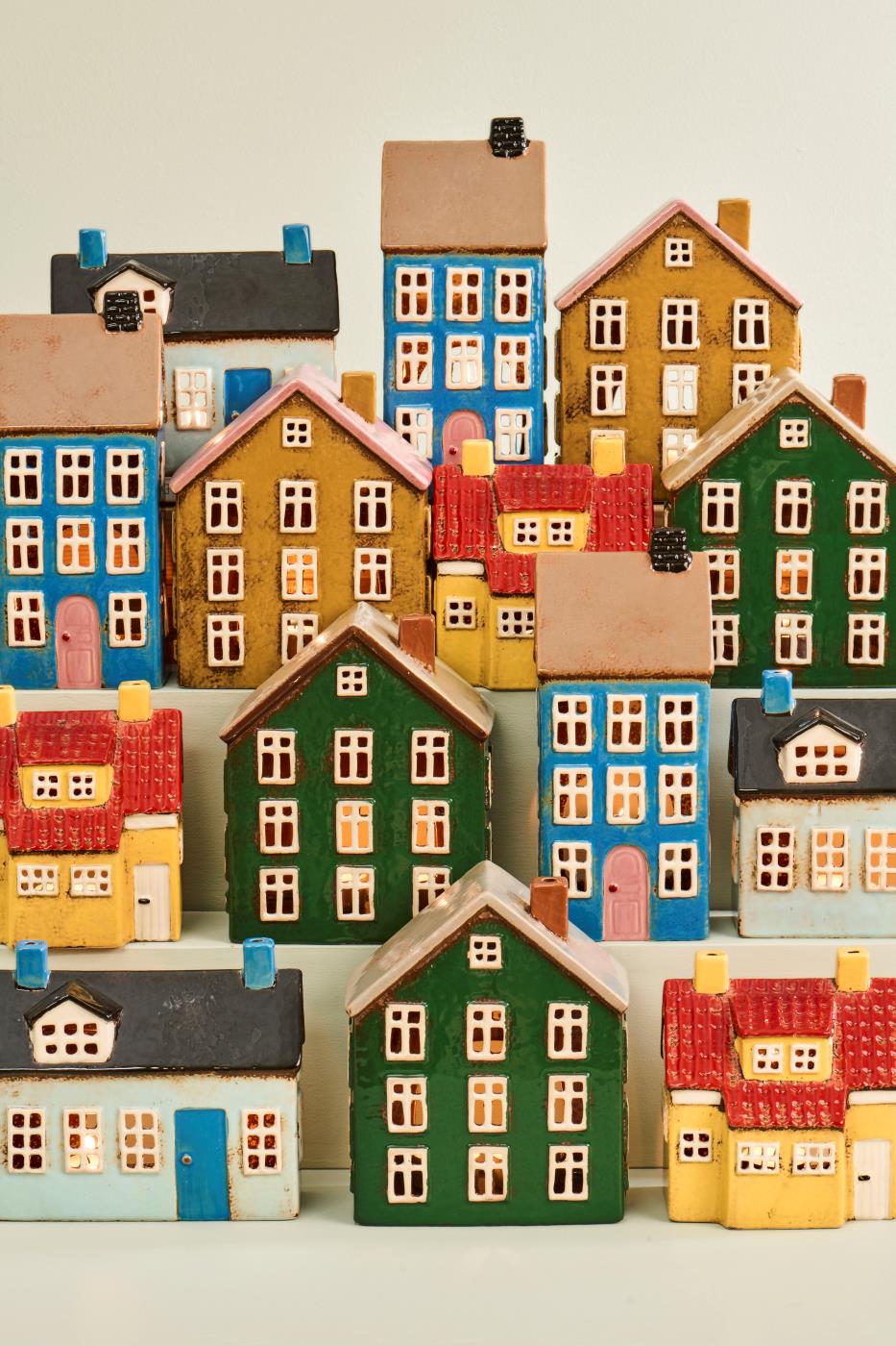 IB Laursen  Lichthuisje Nyhavn Kopenhagen blauw-roze deur