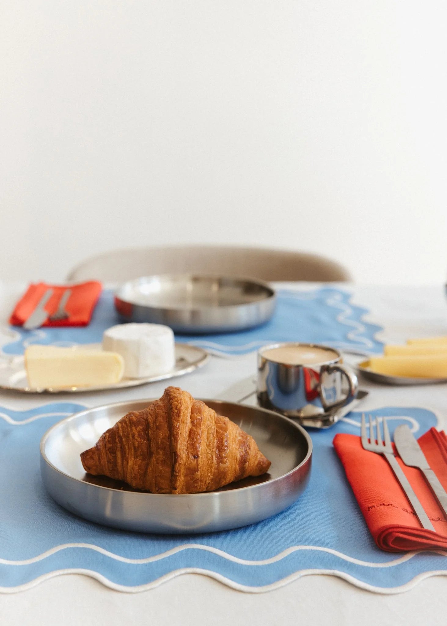 Kulu Club   Linnen placemats wavy blauw-wit / set van 2