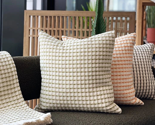 Menza  Kussen of plaid Isola - varianten / -50% - Oosterlinck