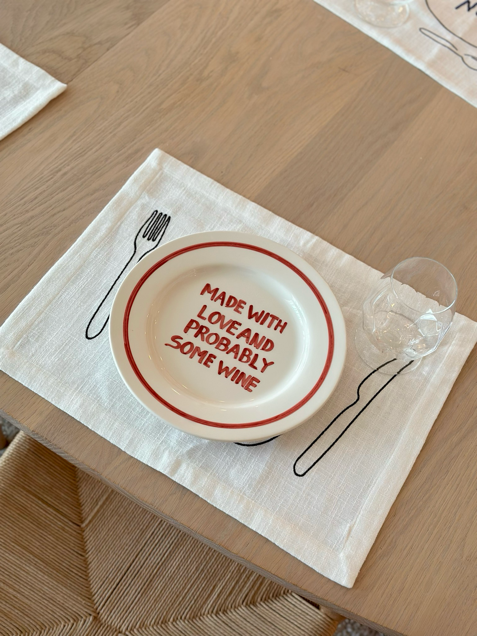 Studio Noticed   Bord "Made with love and probably some wine"