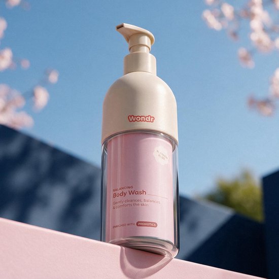 Wondr Liquid Body Wash verzorgingsproduct in een flacon, geschikt voor huidverzorging en hygiëne.