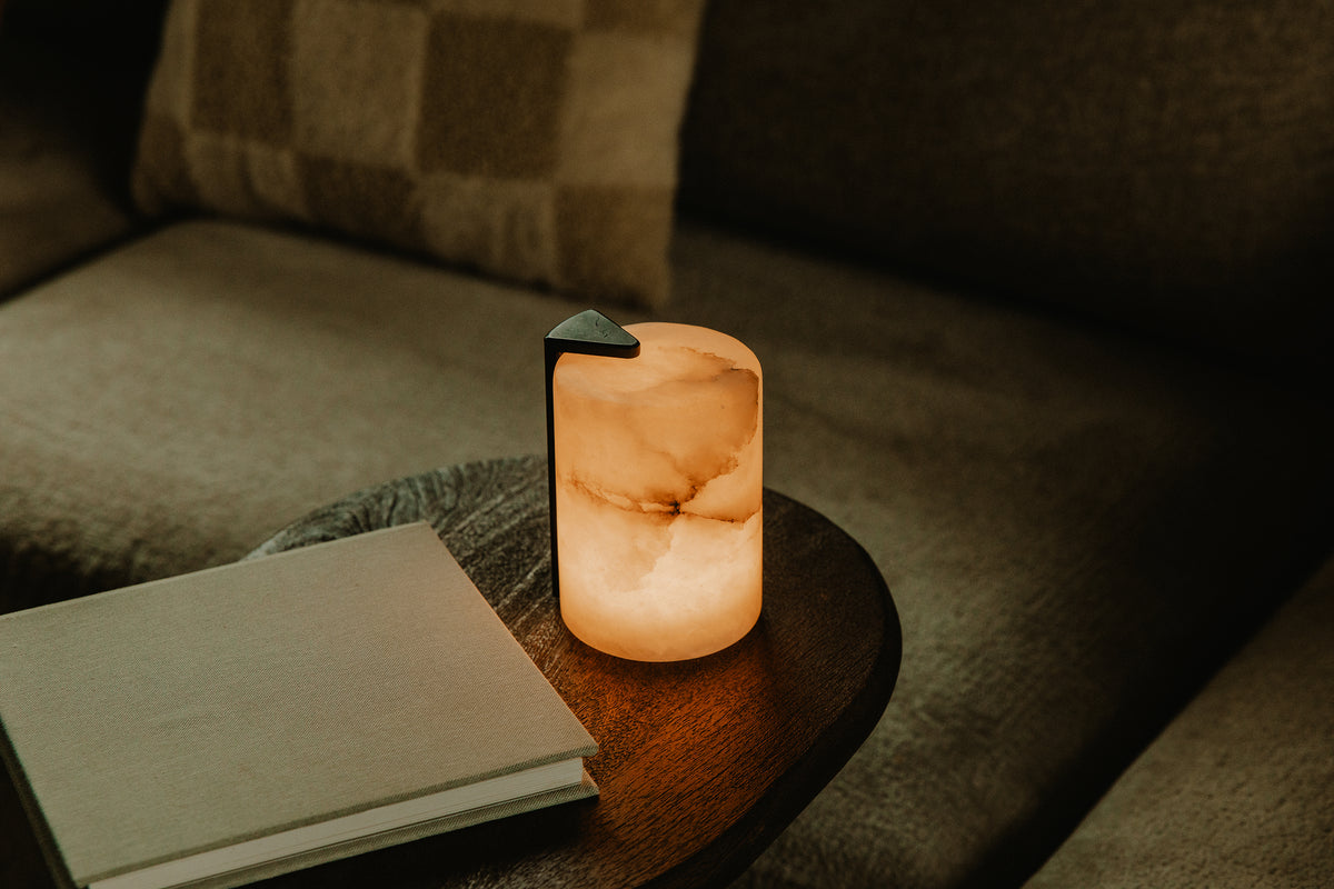 Oplaadbare lamp van Atelier Pierre, grote verlichting met moderne uitstraling en stevige handgrepen, geschikt voor binnen en buiten