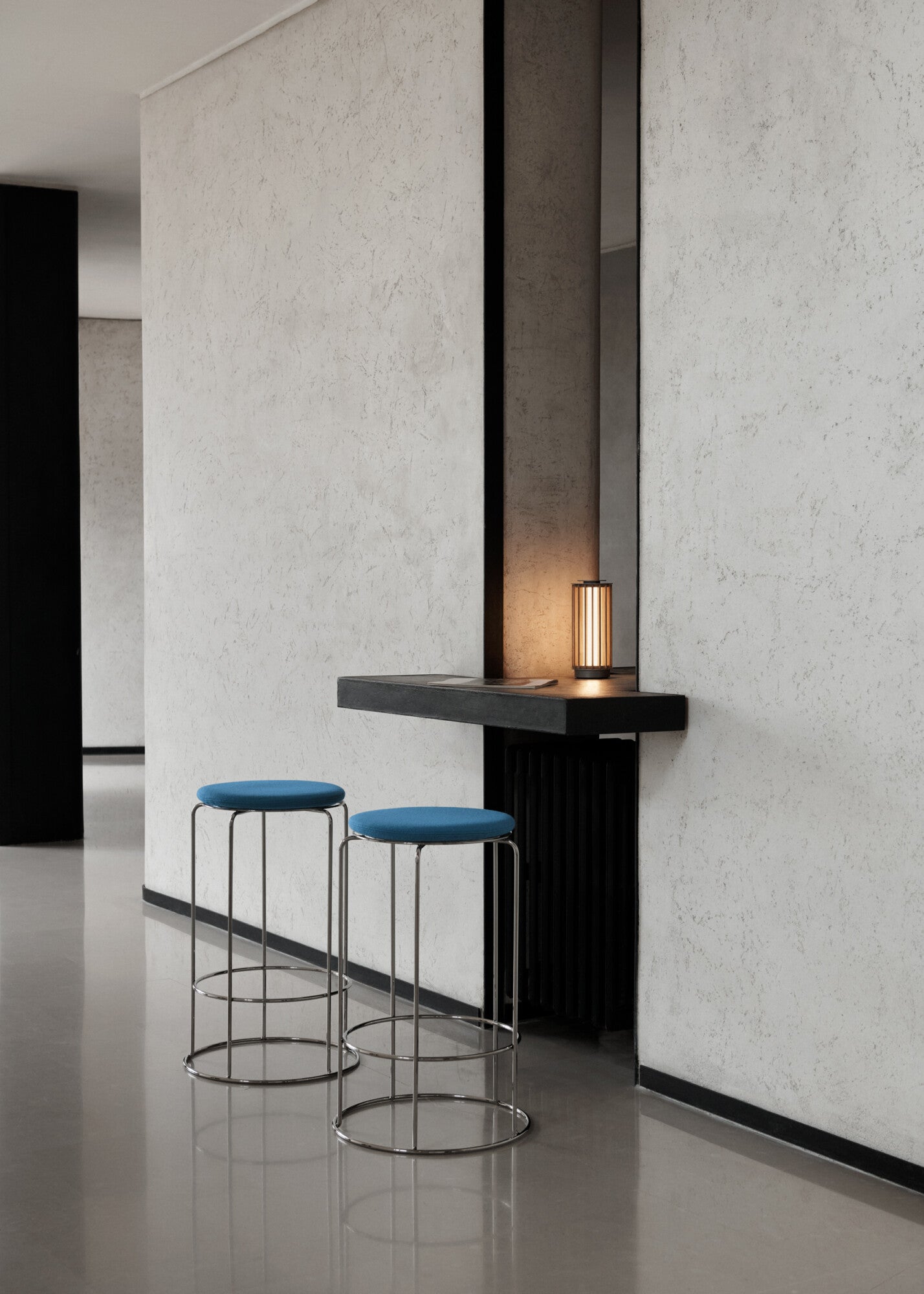 &Tradition  Wire Counter Stool Verner Panton VP15