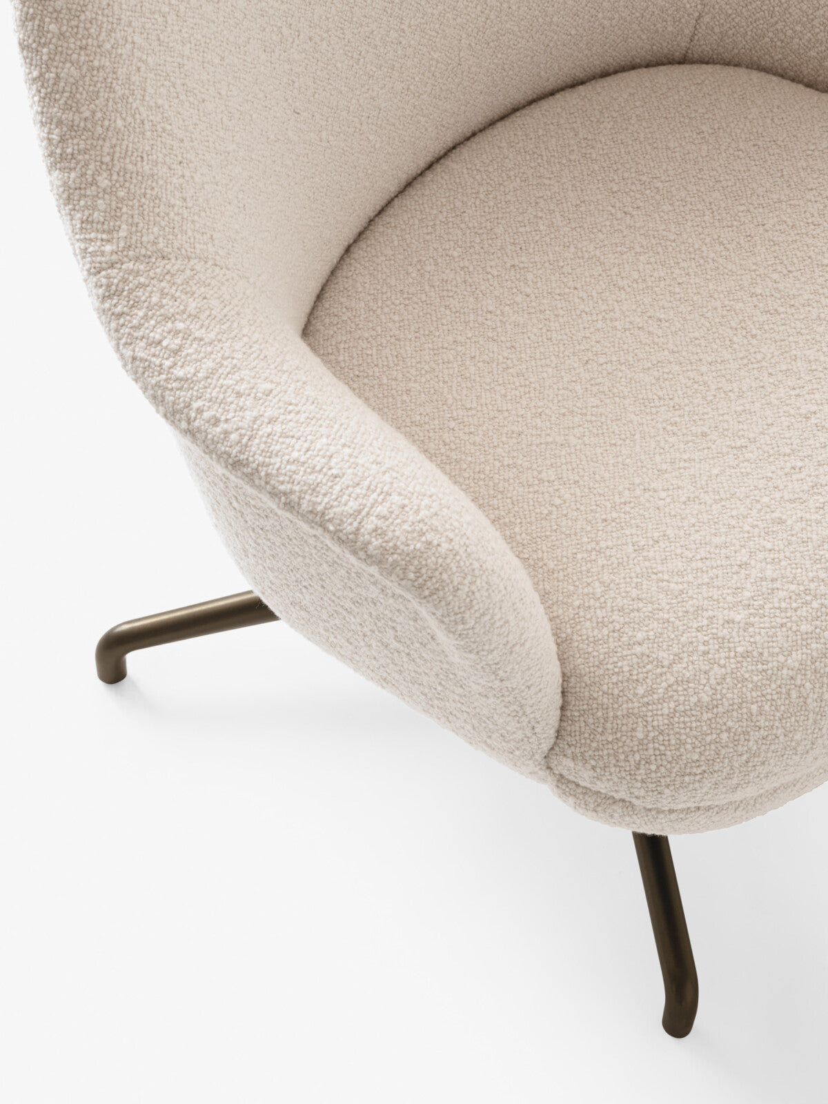 &Tradition Rely Lounge HW139 Swivel