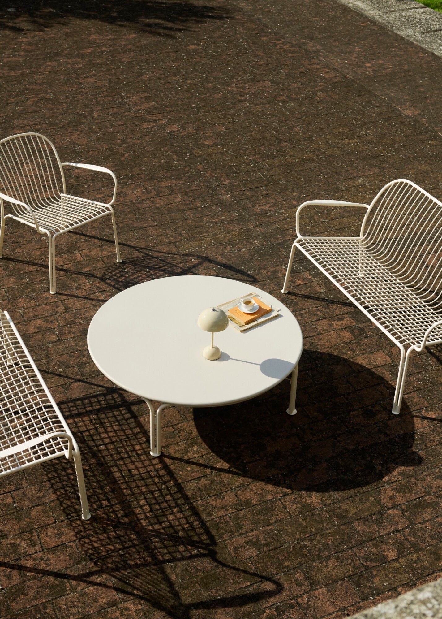 &Tradition Thorvald SC109 outdoor salontafel 115 - Oosterlinck Home