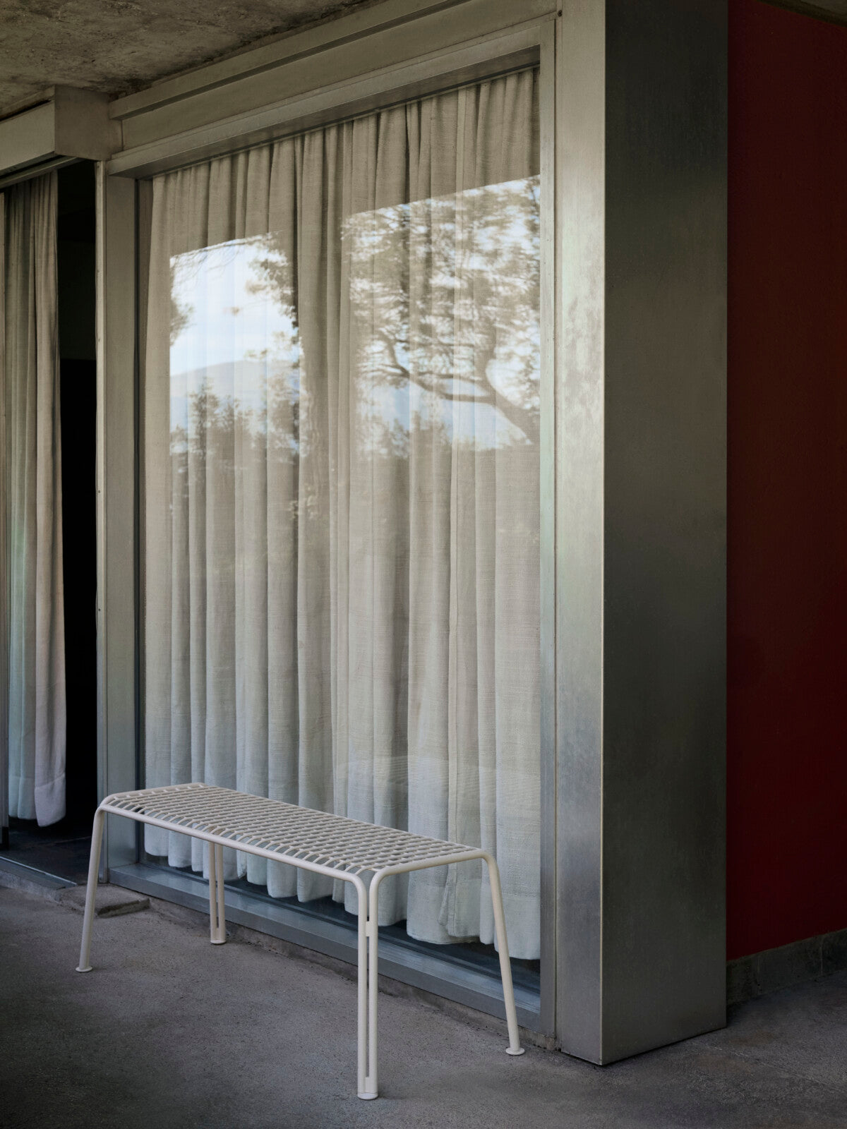 &Tradition Thorvald SC112 tuinbank - Oosterlinck Home