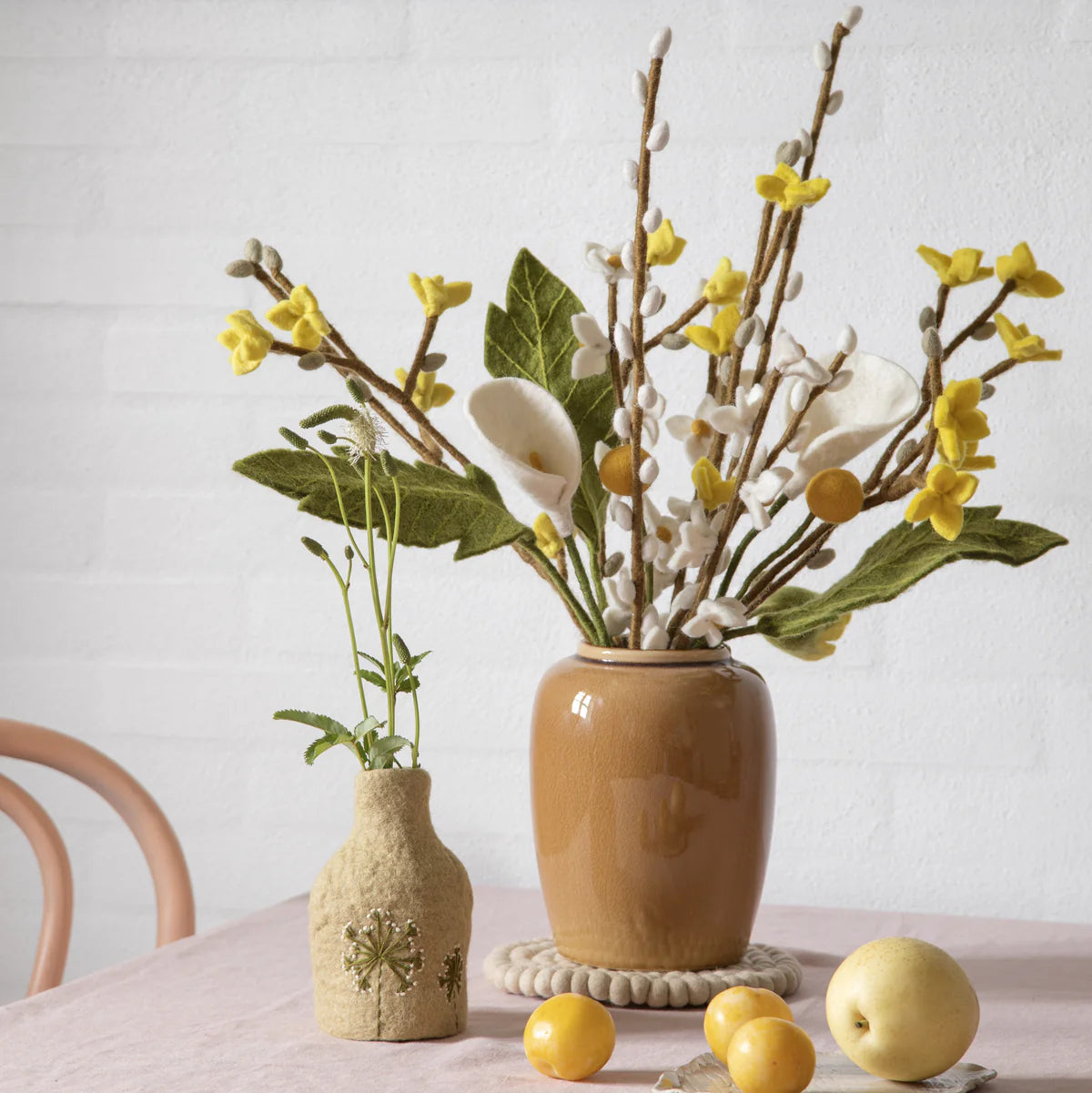 Gry & Sif   Willow branch/ tak met wilgenkatjes vilt - Oosterlinck Home