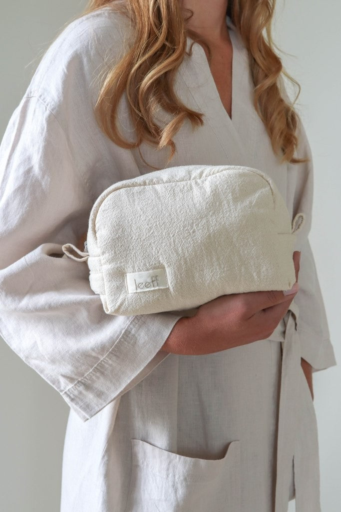 Leeff  Toilettas Taeke  beige of zandkleur - Oosterlinck Home