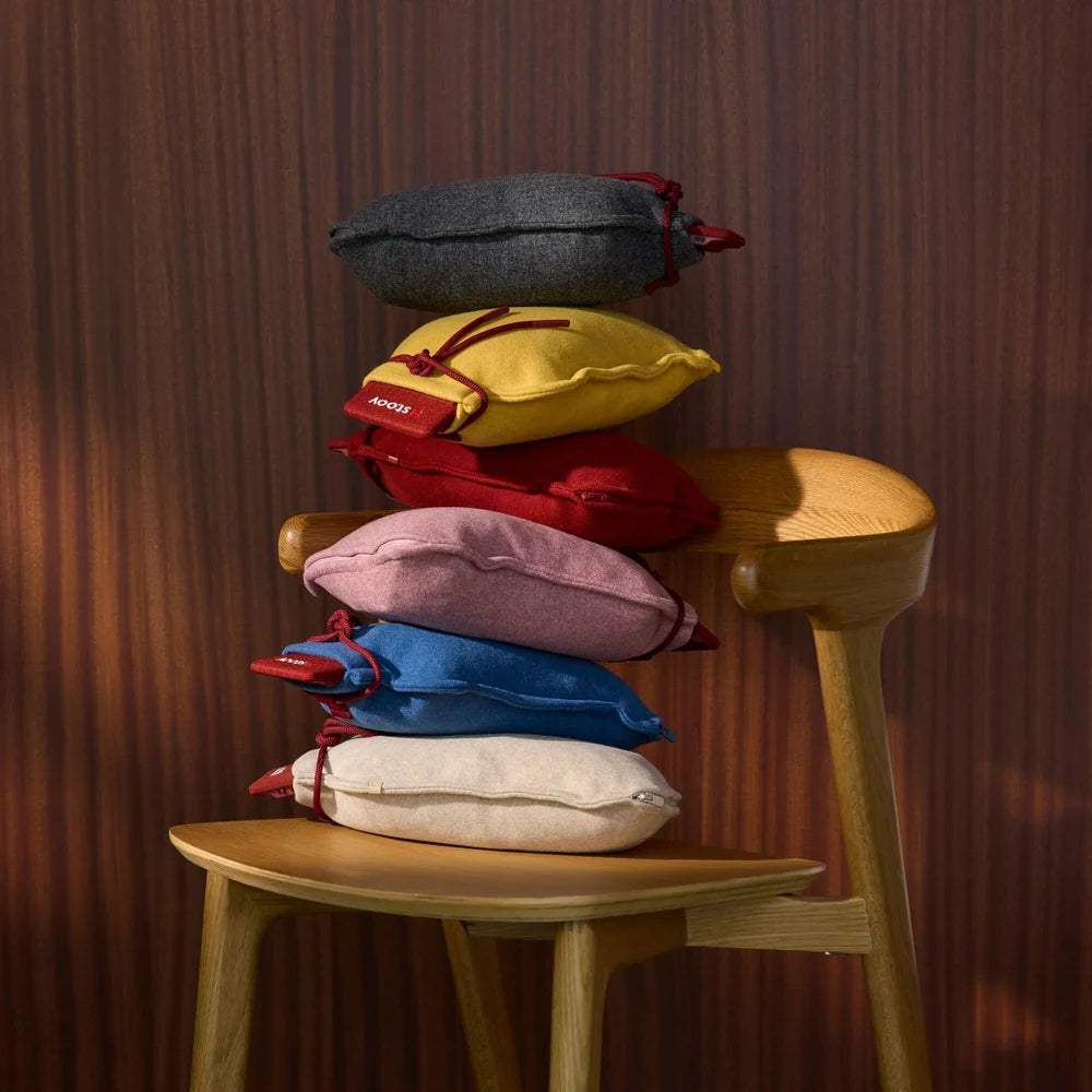 Stoov Homey Flex warmtekussen 25x35cm in grijs, oplaadbaar, zacht en comfortabel voor extra warmte en ontspanning.