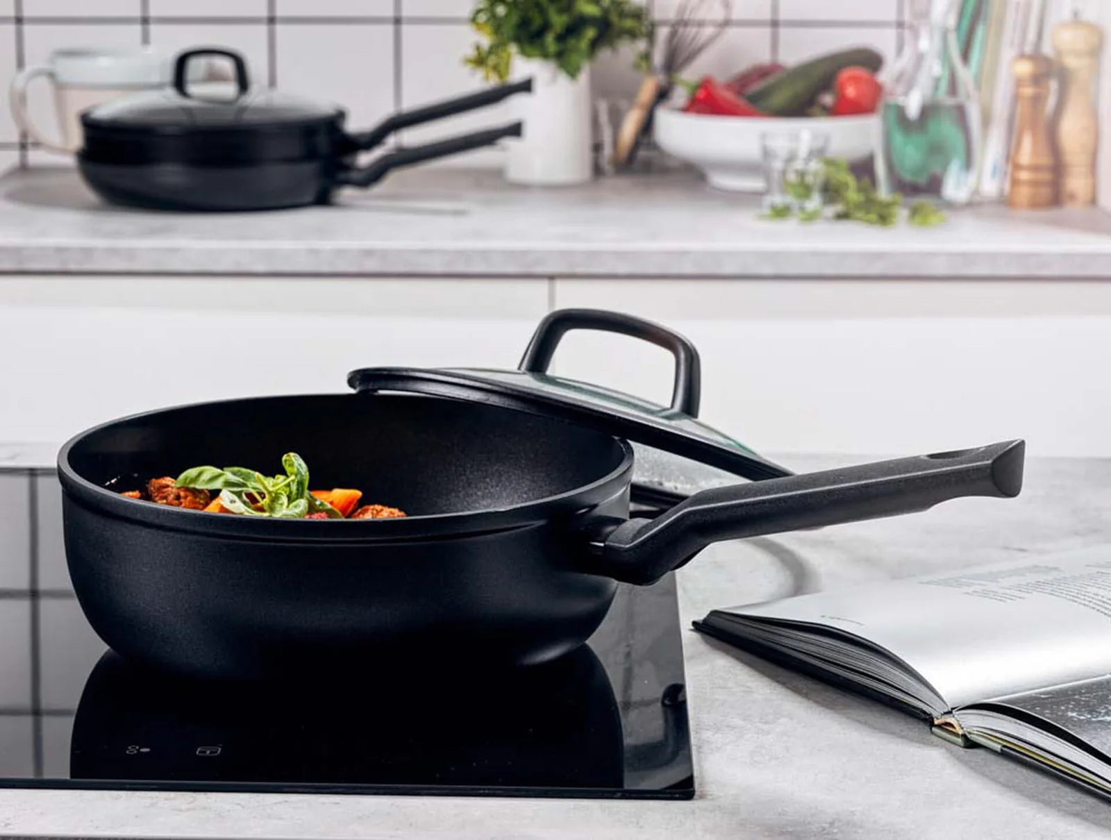 BK Easy induction keramische antikleef hapjespan - Oosterlinck Home