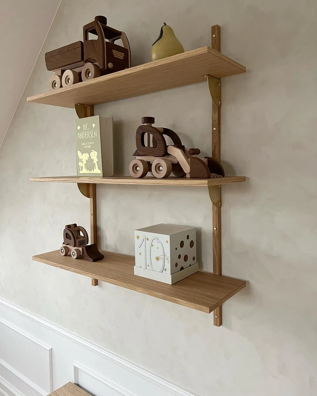 Ferm Living   Sector Shelf Tripple natural oak / brass  -50%