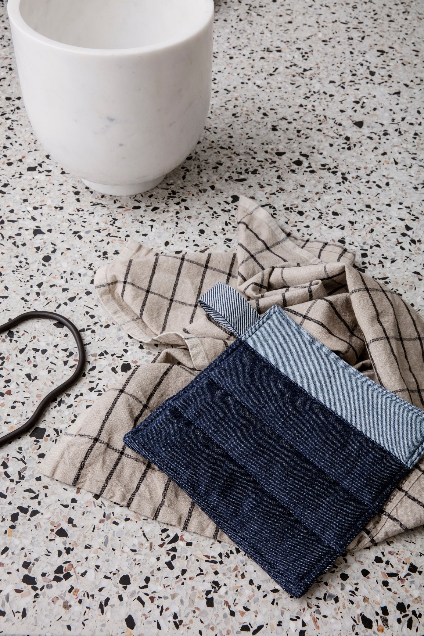 Ferm Living  Denim pannenlappen set van 2 / - 50% - Oosterlinck Home