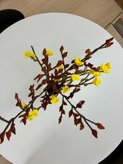 Gry & Sif   Branch with rusty red leaves 60cm
