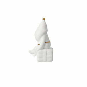 Santa porseleinen figuurtje van Räder, decoratieve kerstversiering met gedetailleerde witte porseleinen afwerking.