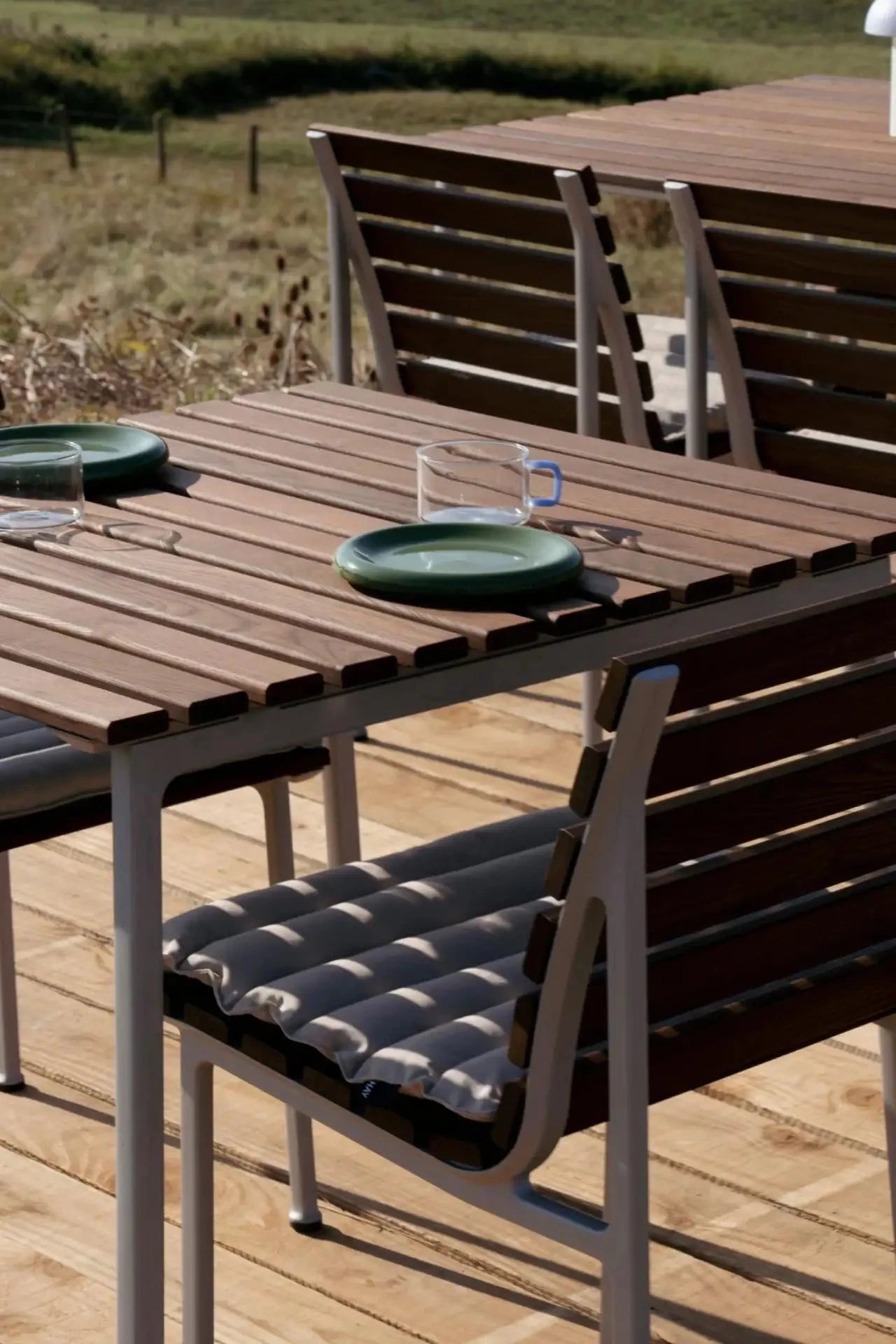 Hay Traverse tafel 75*83cm - Oosterlinck