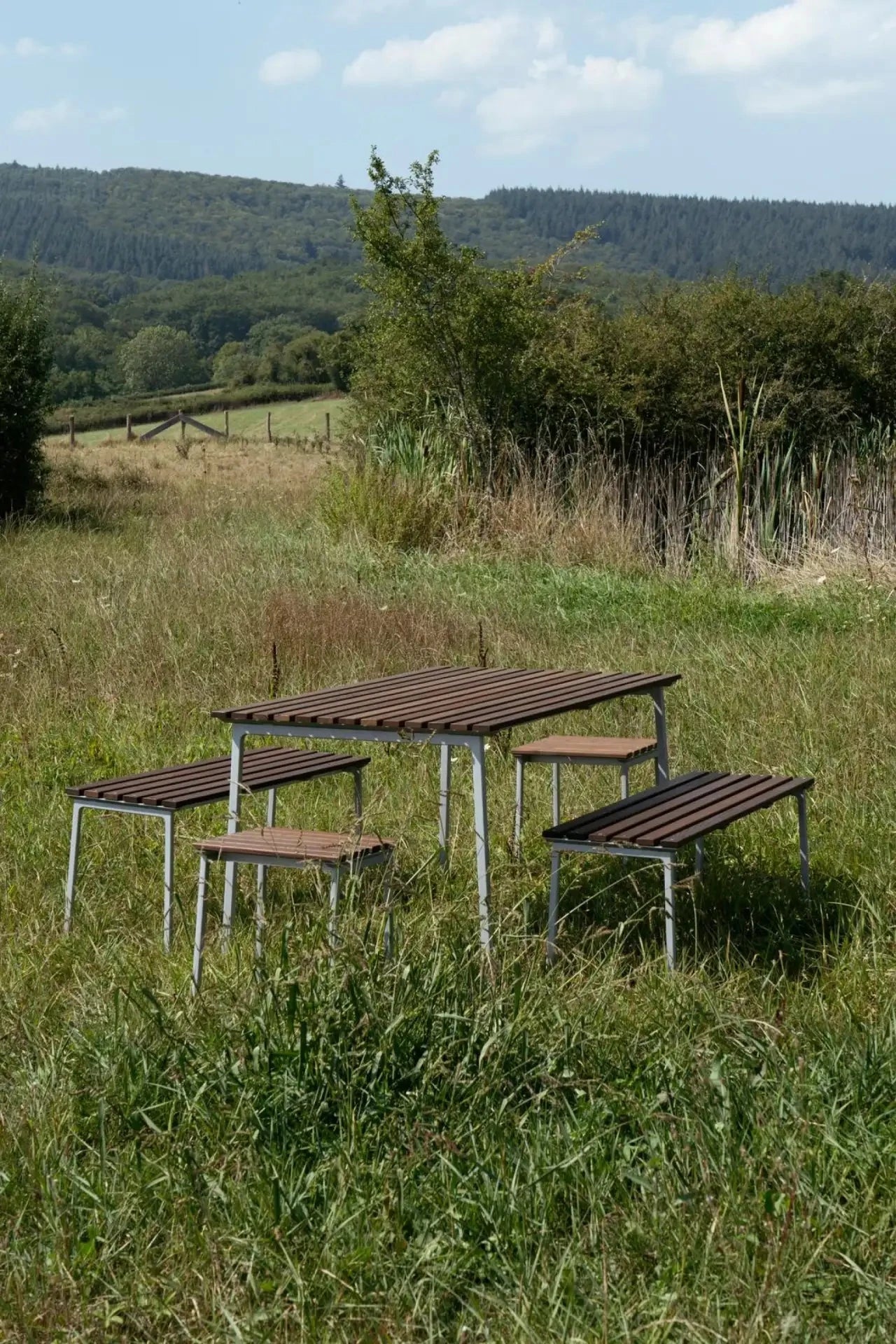Hay Traverse tafel 140*83cm - Oosterlinck