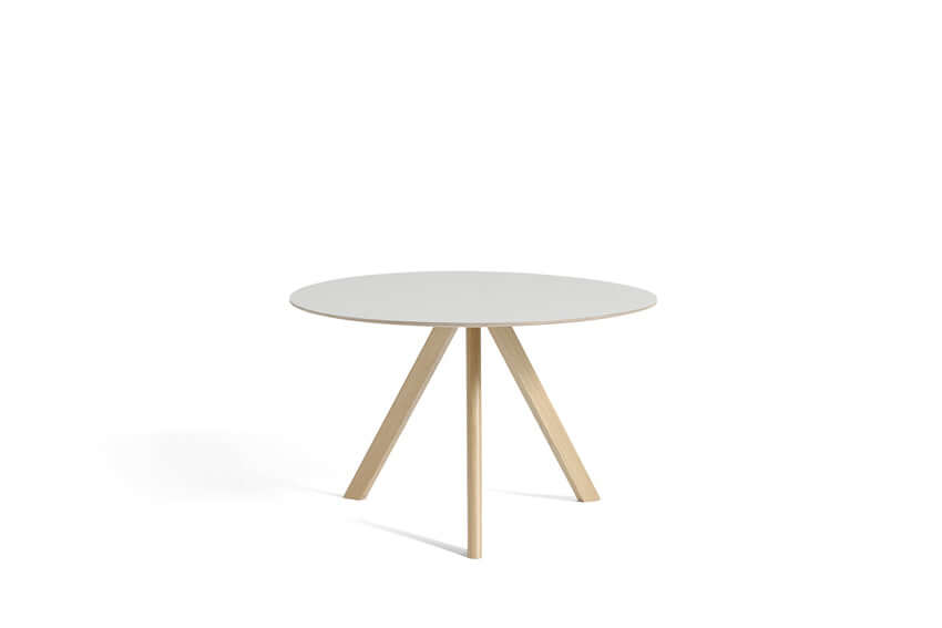 Hay CPH20 tafel - 120cm - mat gelakt eik onderstel - Oosterlinck