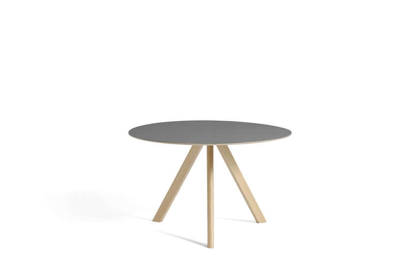 Hay CPH20 tafel - 120cm - mat gelakt eik onderstel - Oosterlinck