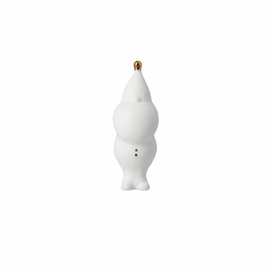 Decoratieve Räder Santa porseleinen figuur met details, perfect als kerstversiering of decoratie.