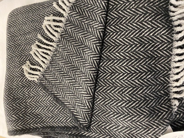 Menza   Plaid /deken zeer zacht -50% - Oosterlinck Home
