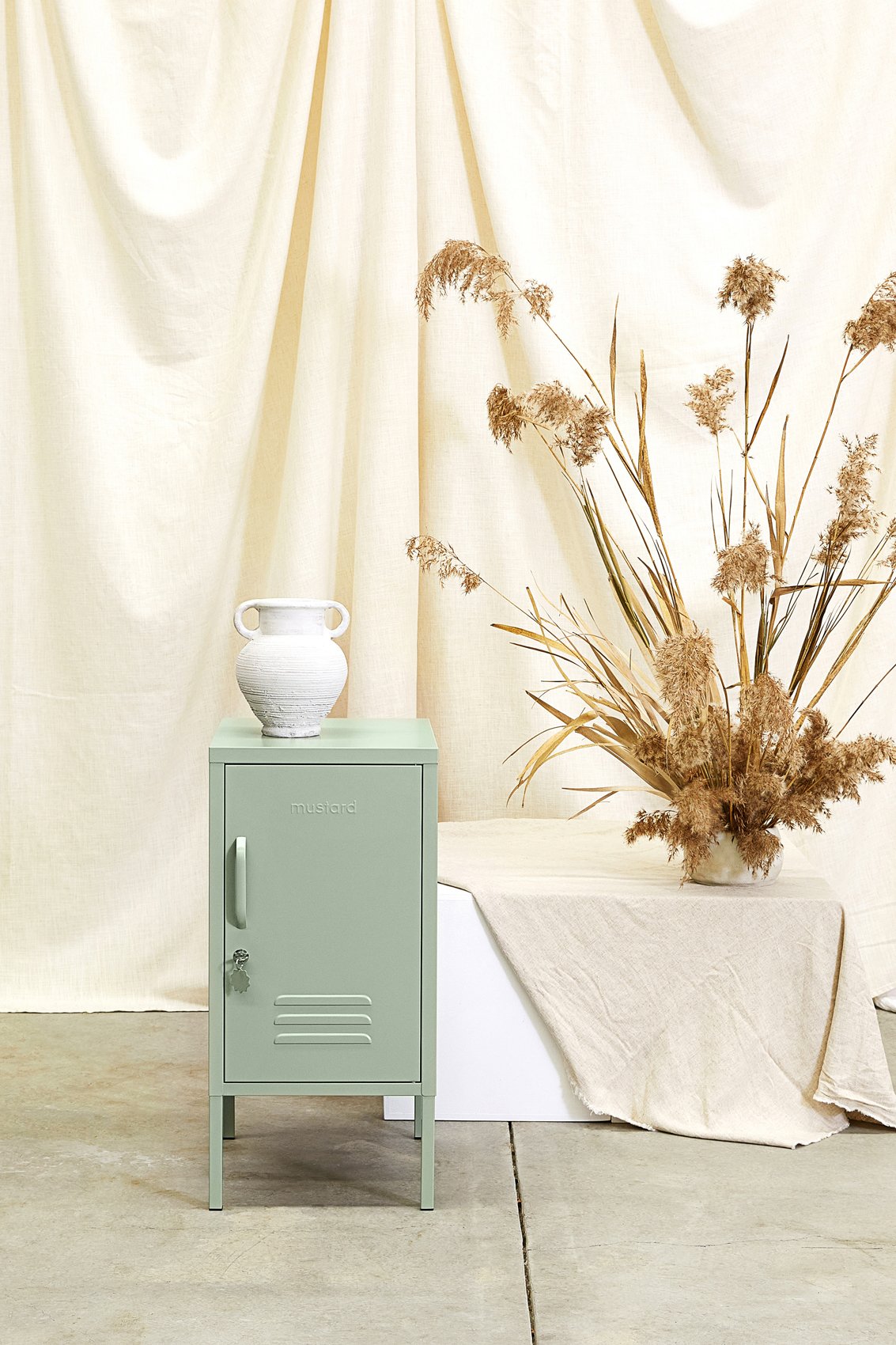 Mustard Made locker Shorty Sage - Oosterlinck