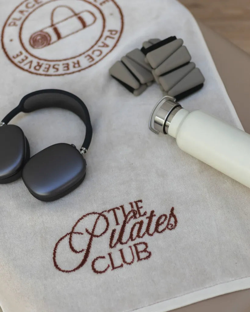 Place Réservée   Sporthanddoek CLUB - Oosterlinck Home