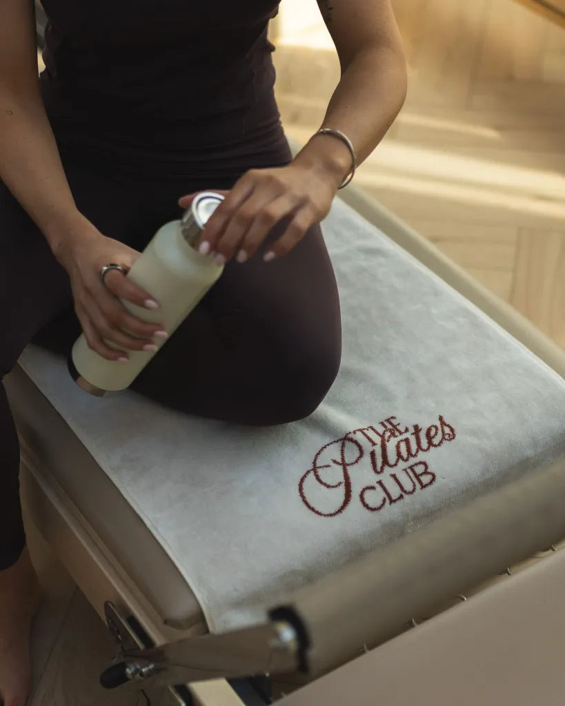 Place Réservée   Sporthanddoek CLUB - Oosterlinck Home