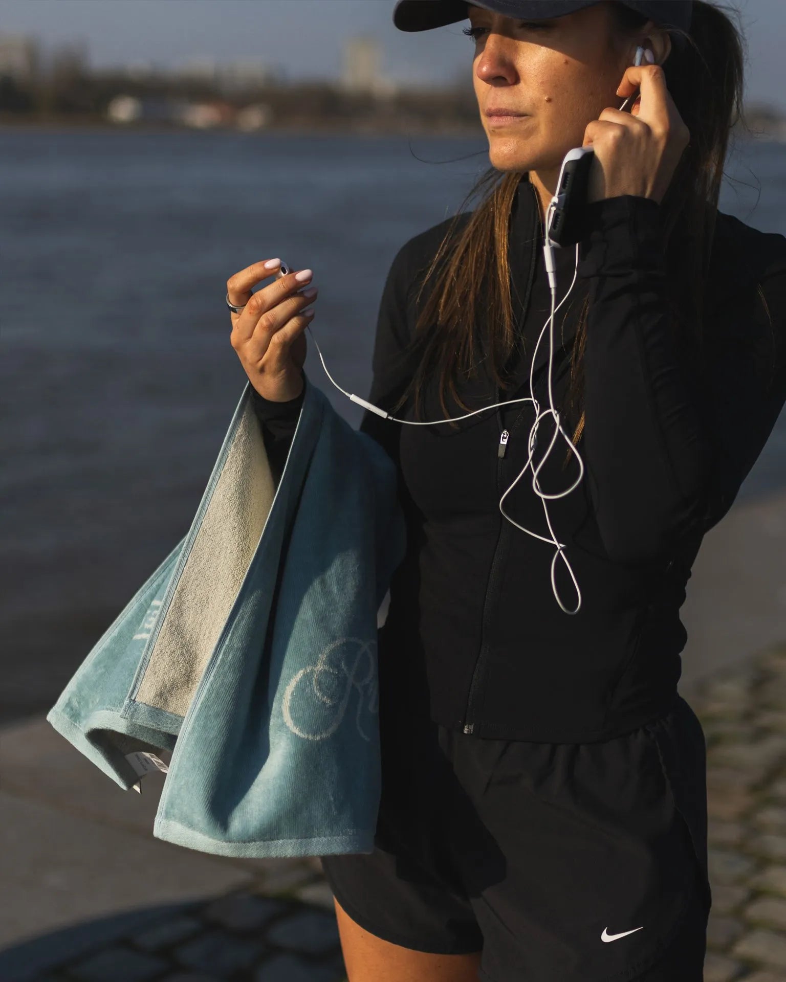 Place Réservée   Sporthanddoek CLUB - Oosterlinck Home