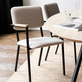 Studio Henk - CO chair met armleuning en zwart frame - diverse bekleding. - Oosterlinck