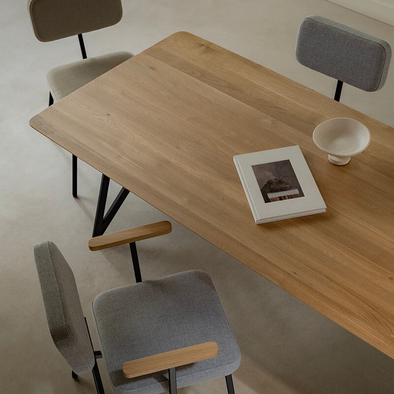 Studio Henk Butterfly tafel verjongd - Oosterlinck Home