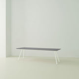 Studio Henk Slim co tafel HPL verjongd - wit onderstel - alle formaten - Oosterlinck