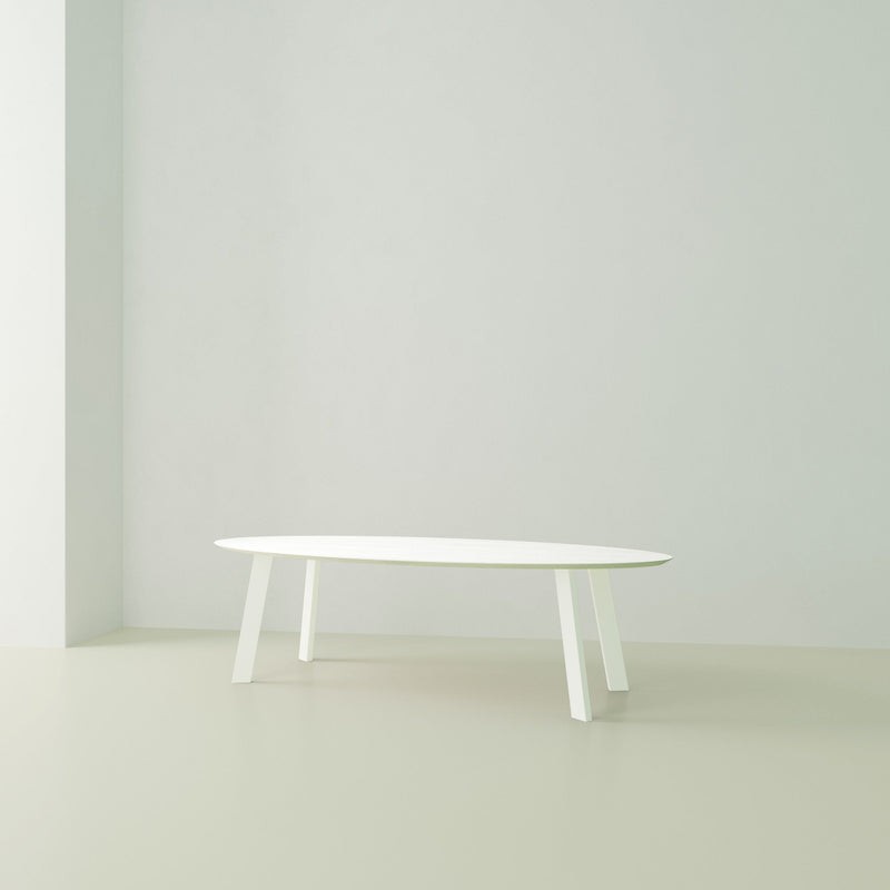 Studio Henk New Co tafel ovaal verjongd - wit onderstel - alle formaten