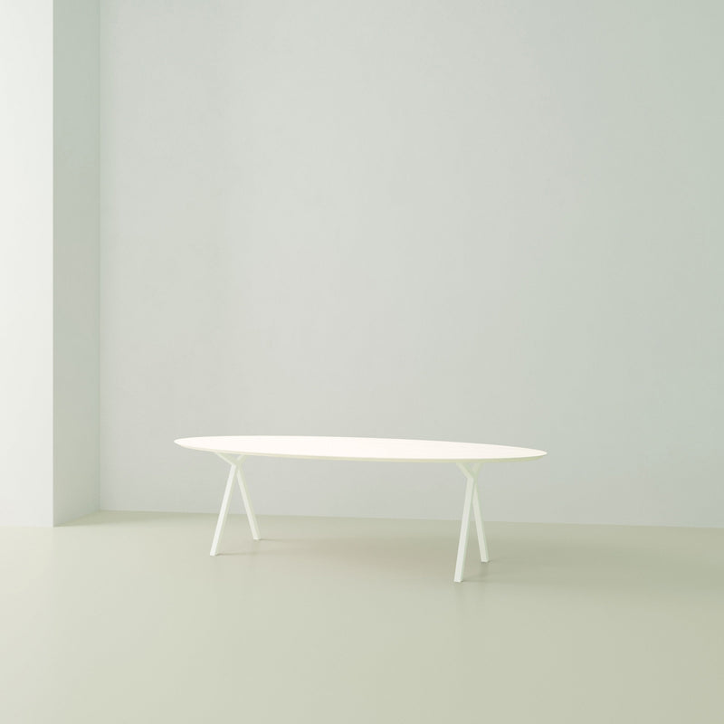 Studio Henk Slim-X tafel ovaal HPL verjongd - wit onderstel - alle formaten