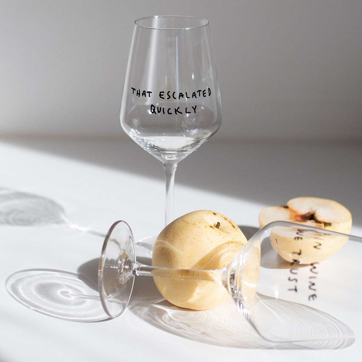 HOLY APEROLY -  Glas "That escalated quickly" - Oosterlinck