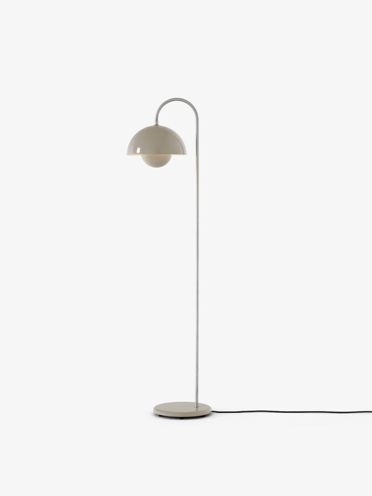 &Tradition  Flowerpot Floor Lamp VP12 - Oosterlinck