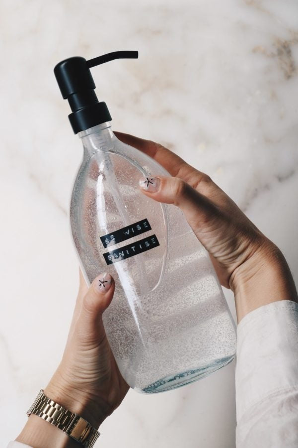 Wellmark Sanitiser helder glas - zwart - 1L 'Be wise sanitise' - Oosterlinck