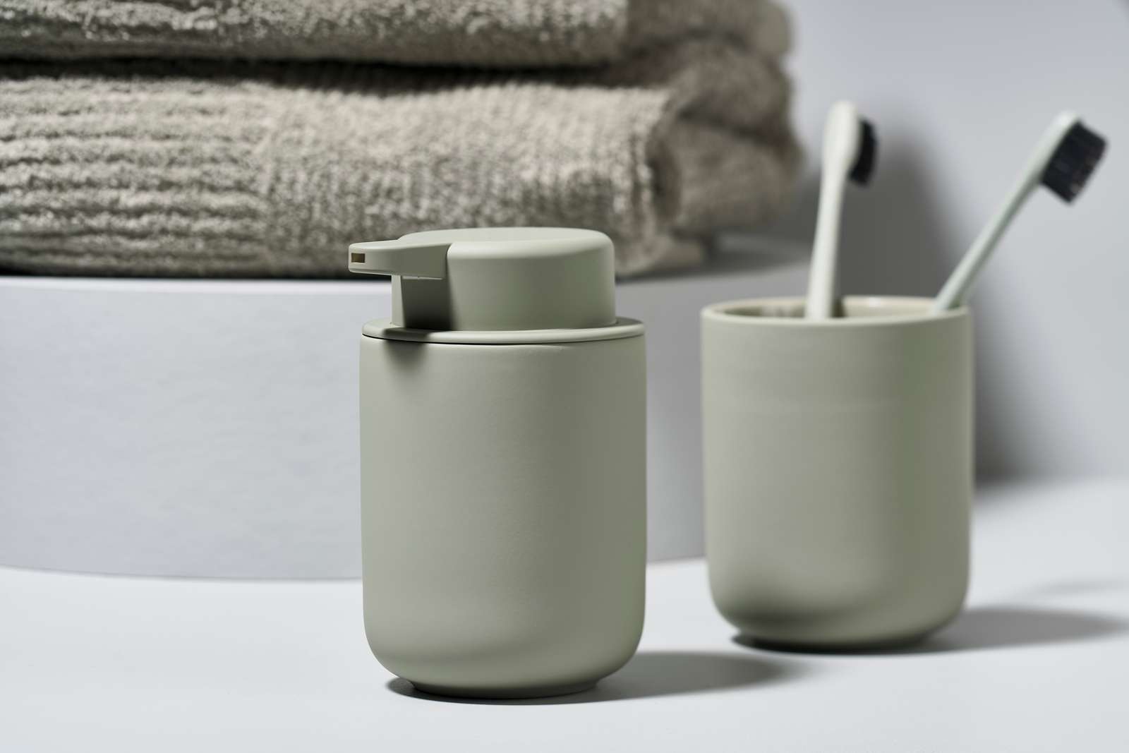 Zone Denmark UME Soap Dispenser - verschillende kleuren - Oosterlinck