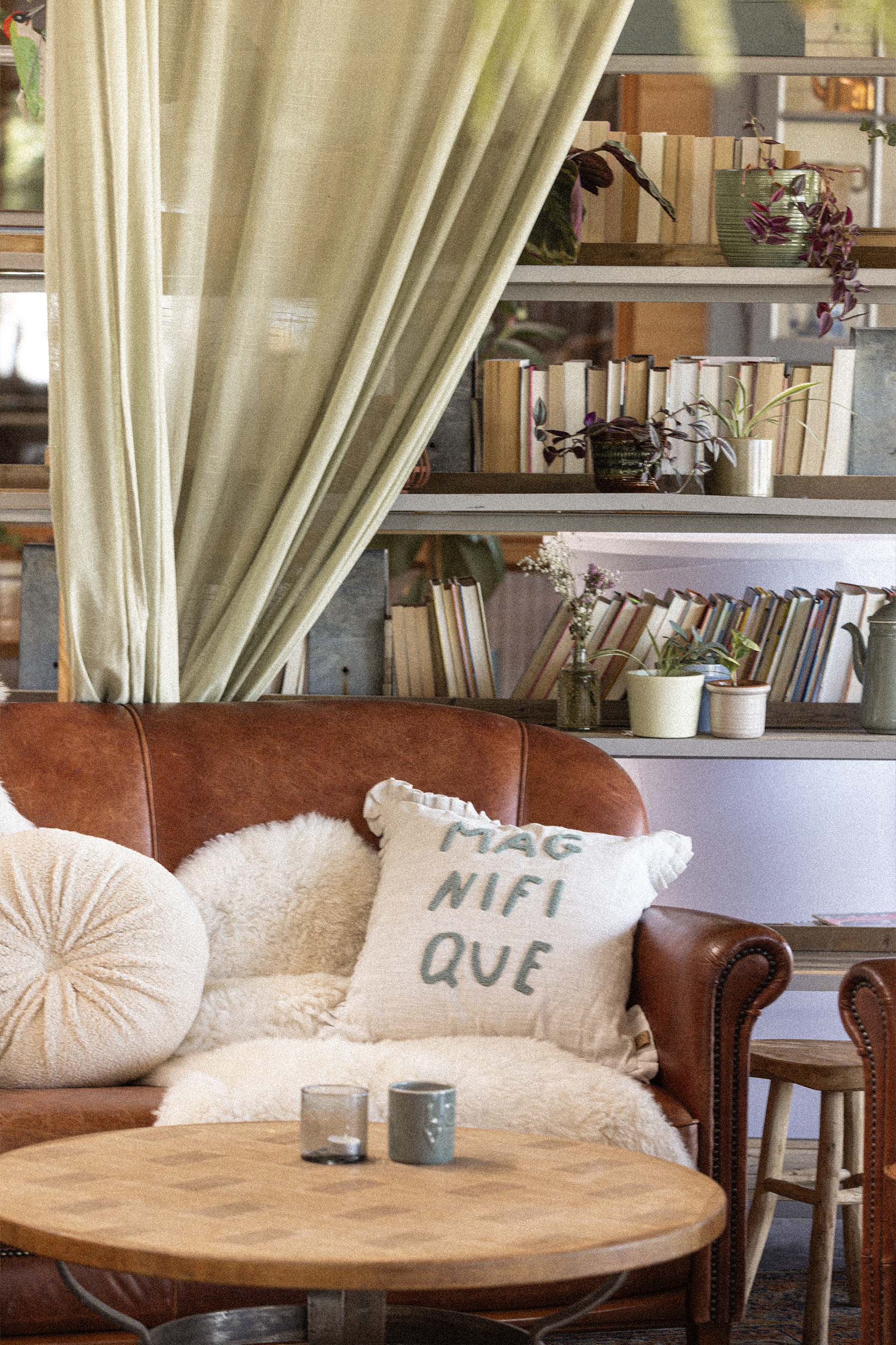 ZUSSS  Kussen Magnifique - Oosterlinck Home