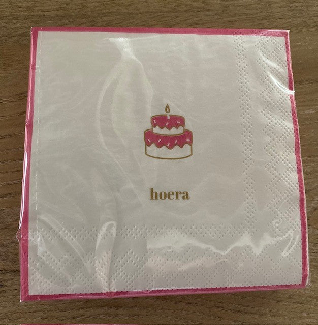 ZUSSS  Servetten Verjaardagstaart Hoera - Oosterlinck Home