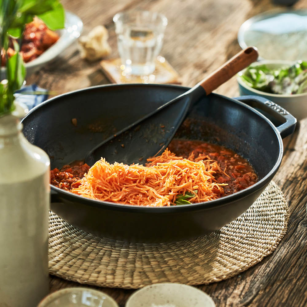 Staub Wok 30cm Zwart - Oosterlinck