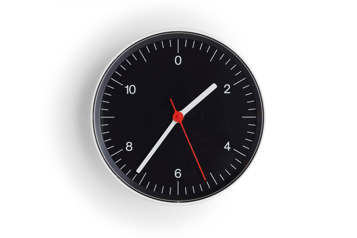 Hay Wall Clock - Verschillende kleuren - Oosterlinck