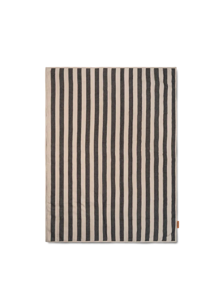 Ferm Living Grand Quilted Blanket Sand/Black - Oosterlinck