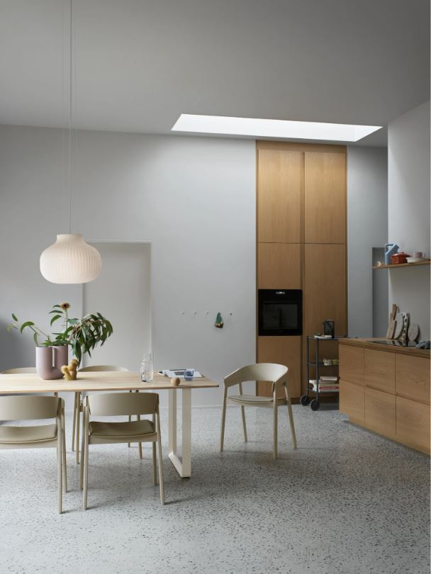 Muuto 70/70 table Large - Oosterlinck