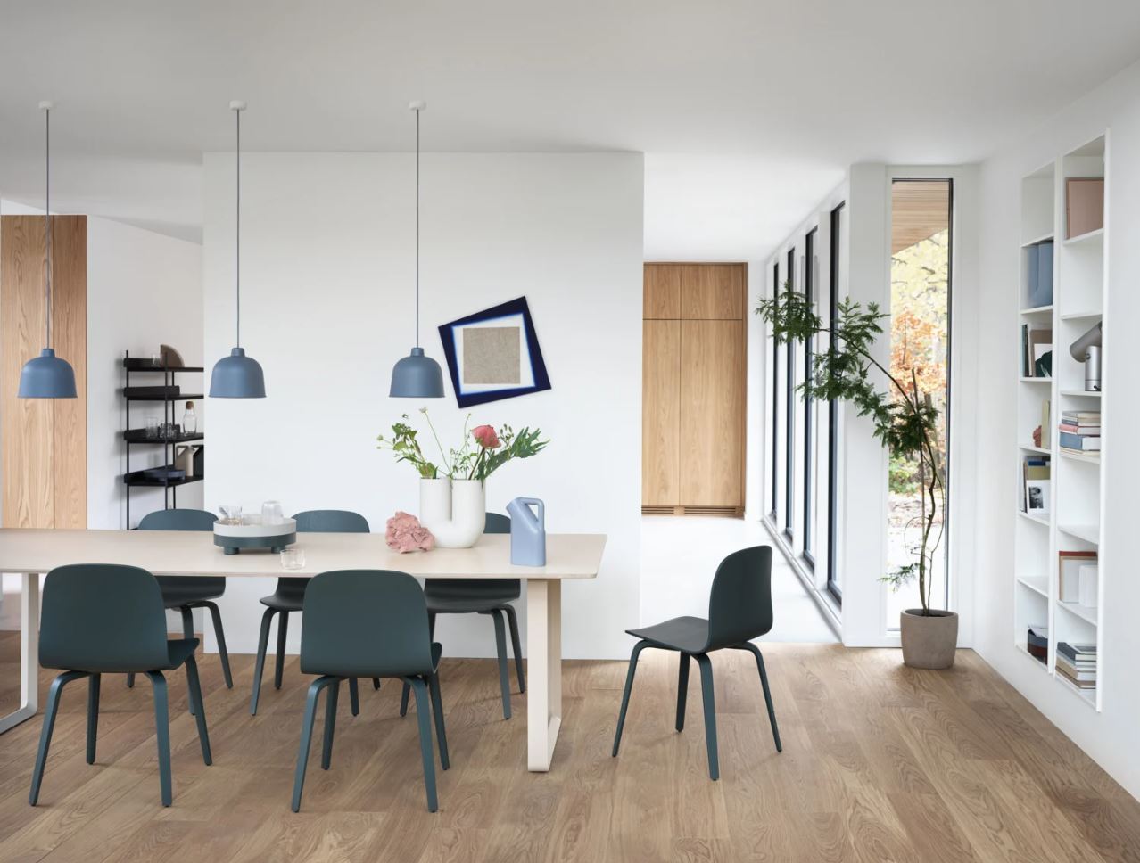 Muuto Visu Chair - Wood Base - Oosterlinck